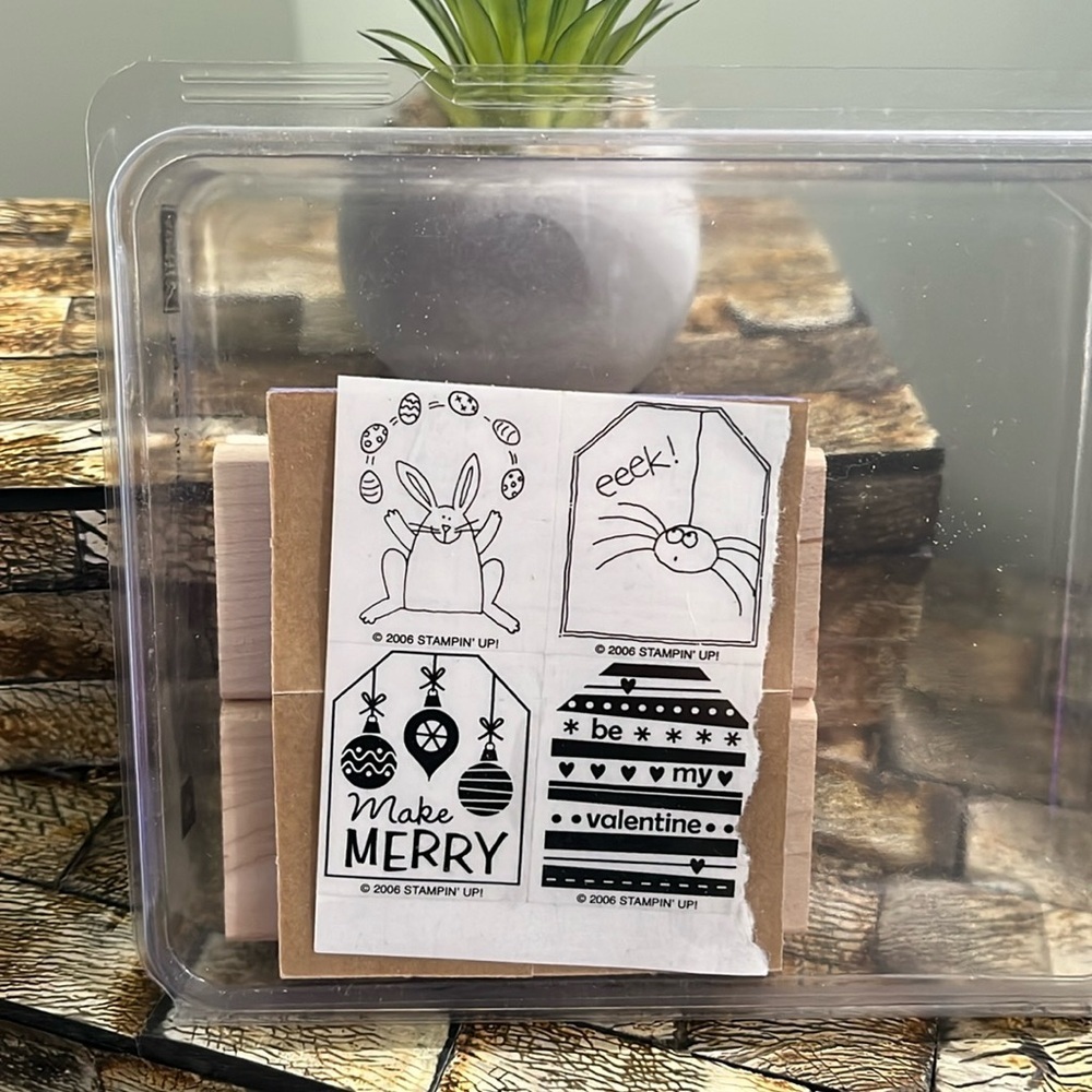 NEW STAMPIN' UP! Tags So Much - Set of 4 - Rubber/Wood Mounted